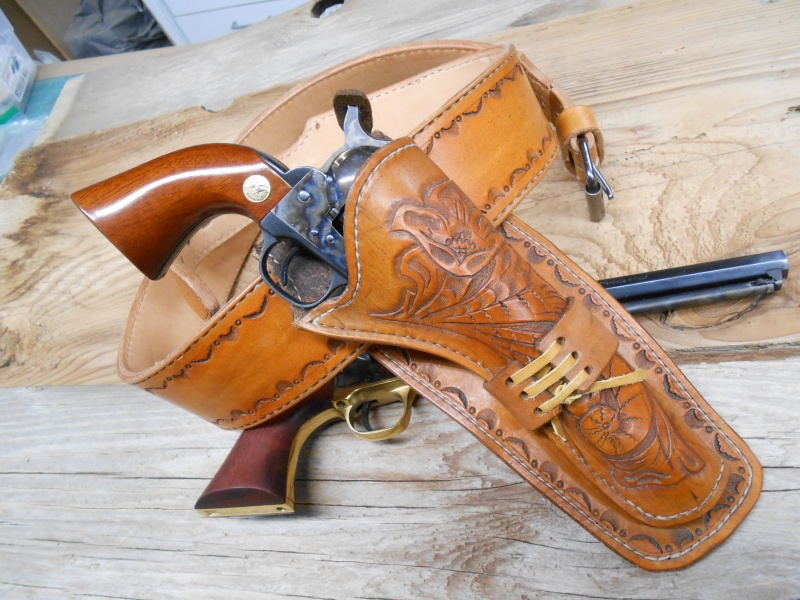 SHERIFF REVOLVER HOLSTER